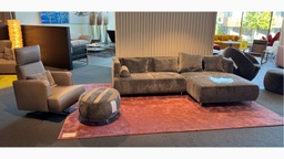 Polstergruppe mit Sessel und Hocker Aoyama